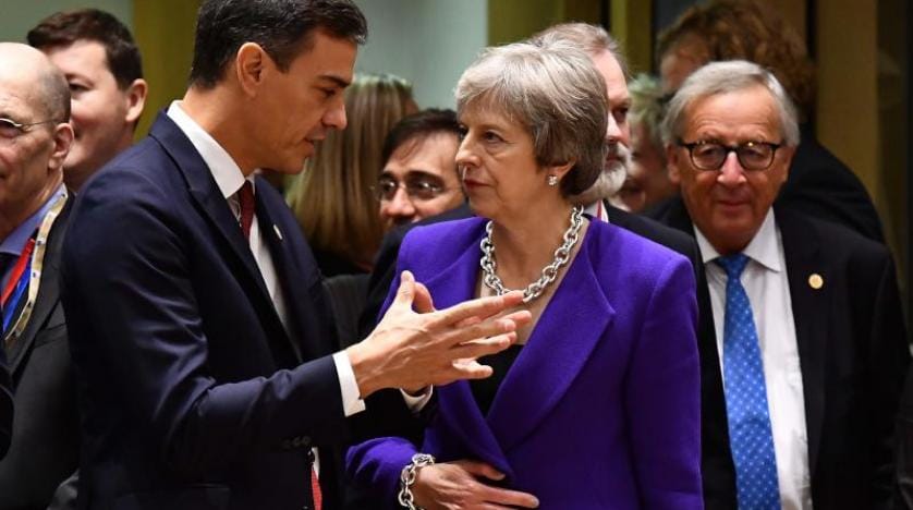 May’den Brexit geçiş sürecinin uzamasına yeşil ışık